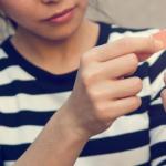 Varför skära fingret: tecken