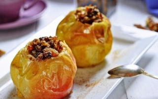 Pečene jabuke s medom: klasični recept i kako se može nadopuniti
