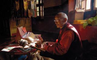 Adivinación tibetana mo adivinación en línea