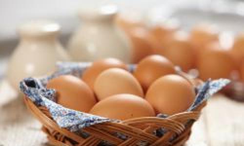 Сколько в одном яйце грамм белка?